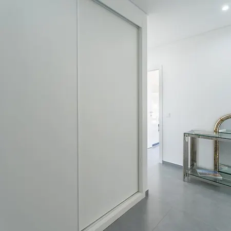 T2 Azure Coast * نازاريه